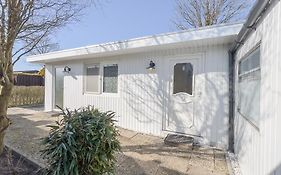 Wad'N Huis - Unieke Chalet Aan Zee